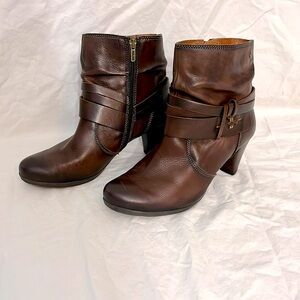 Pikolinos Brown Leather Heeled Ankle Boots